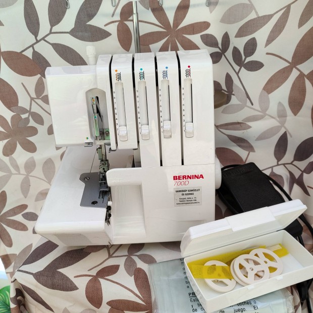 Bernina 700D overlok varrogp 