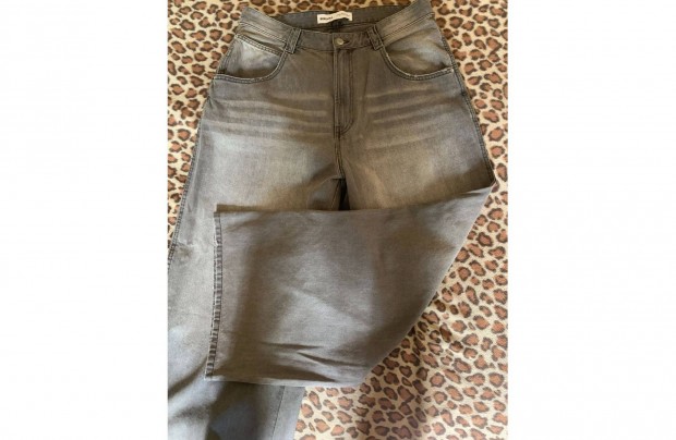 Bershka extra szles baggy (44)