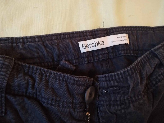 Bershka nadrgok lny 10-12 v