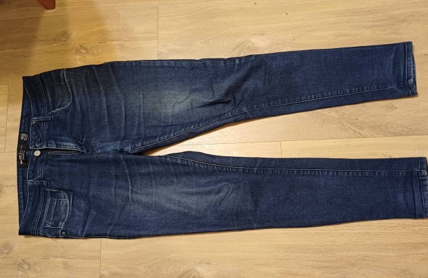 Bershka sttkk frfi farmer (eur 40, super skinny fit)