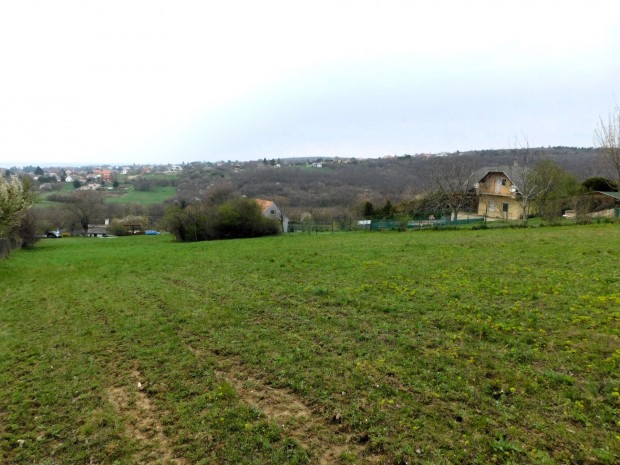 Beruh�z�k figyelm�be...k�zel 4000 m2-es telek, csod�s t�jpanor�m�val