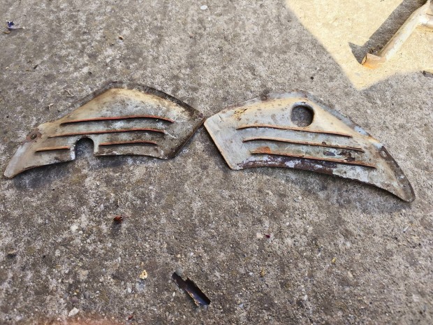 Berva karburtor takarlemez pr