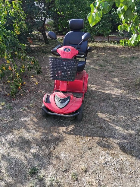 Besenyszög eladó moped