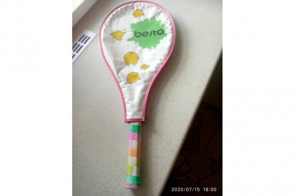 Besta gyerek teniszt tokkal