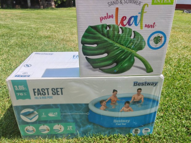 Bestway 305*76 cm + Intex matrac új, egyben eladó!