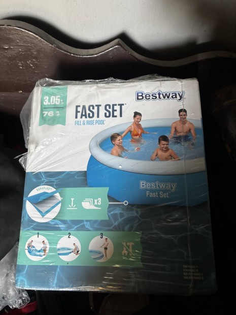 Bestway medence 