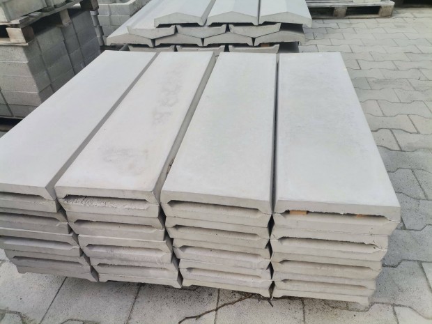 Beton fedlap 20 cm-es falra