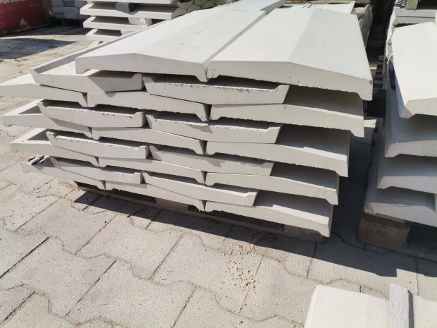 Beton fedlap 30 cm szles falra