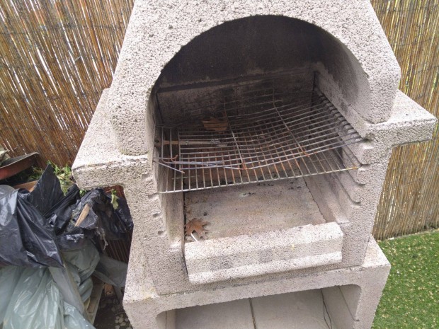 Beton kerti grill ujszeru