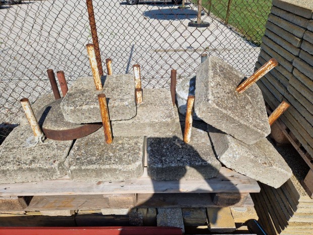 Beton napernyő tartó talp kicsi napernyőhöz