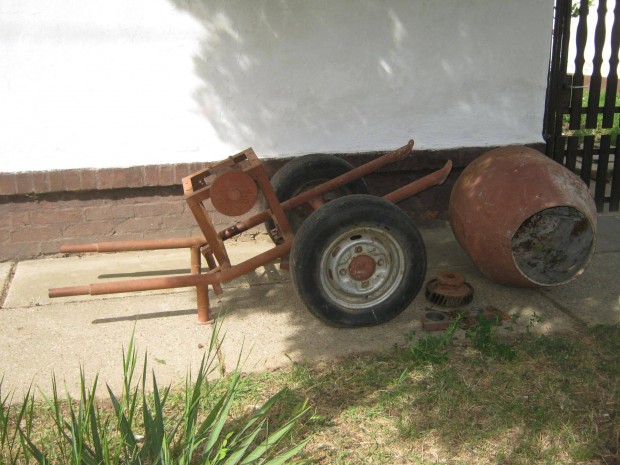 Betonkeverő motor nélkül