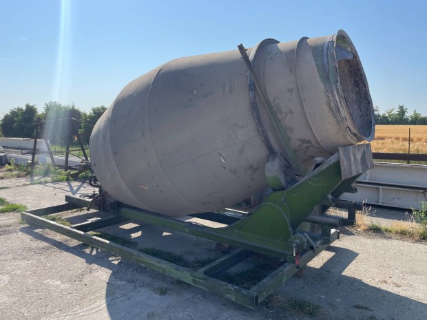 Betonmixer, betonkeverő felépítmény teherautóra