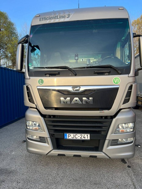 Beugró gépkocsivezetőt keresek 24t-s szerelvényre