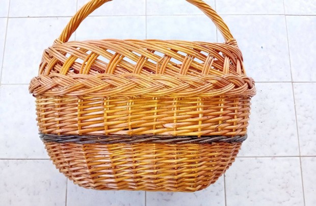 Bevásárló kosár, vesszőból font, eladó