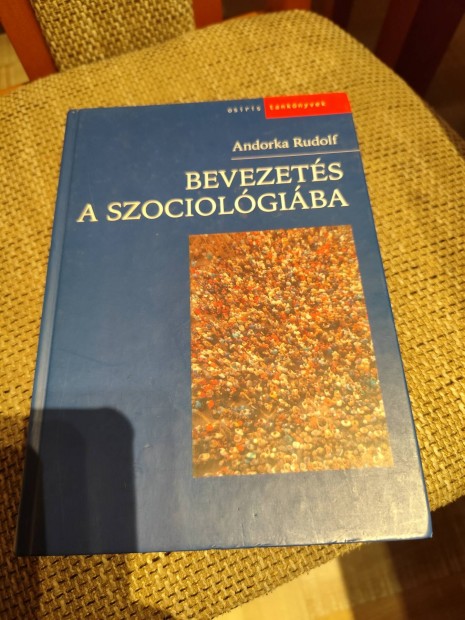 Bevezetés a szociológiába tankönyv
