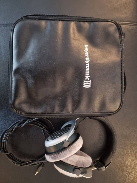 Beyerdynamic DT 990 Edition 250 Ohm nyitott Hi-Fi fejhallgató