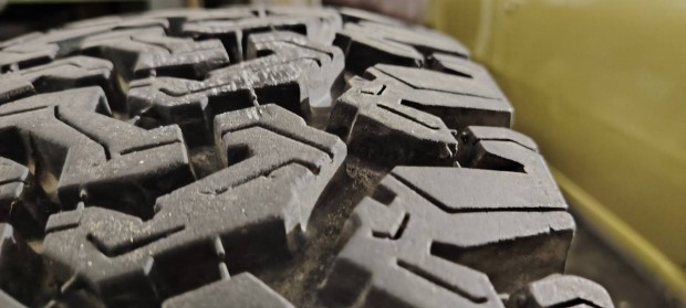 Bf goodrich 32'gumi 1db elad.