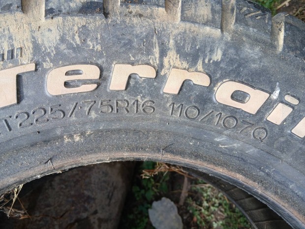 Bfgoodrich 225/75 R16, terepgumi.