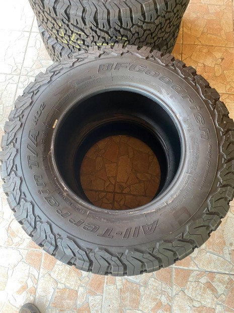 Bfgoodrich All-terrain T/A KO 285/70 R17