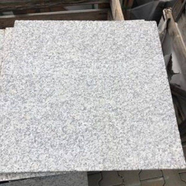 Bianco Grigio lngolt fellet grnit kburkolat 60x60x1,5 cm elad