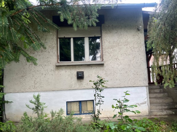 Biatorbgy csaldi hz