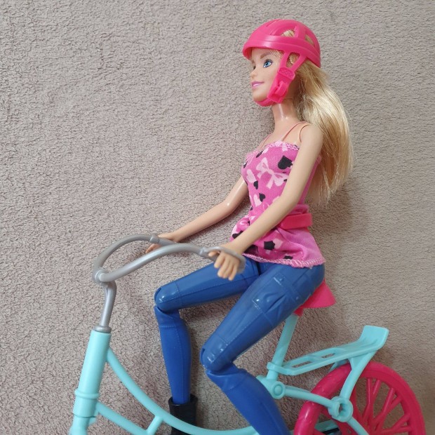 Biciklis Mattel Barbie baba