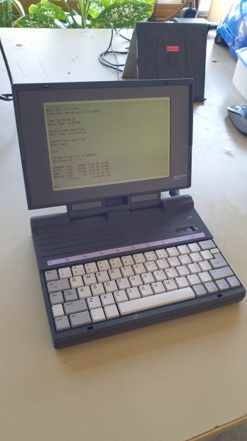 Bicom B240 286-os palmtop DOS