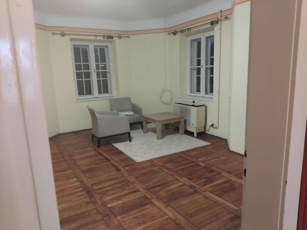 Biharkeresztes 80 nm-es csal�di h�z elad�!