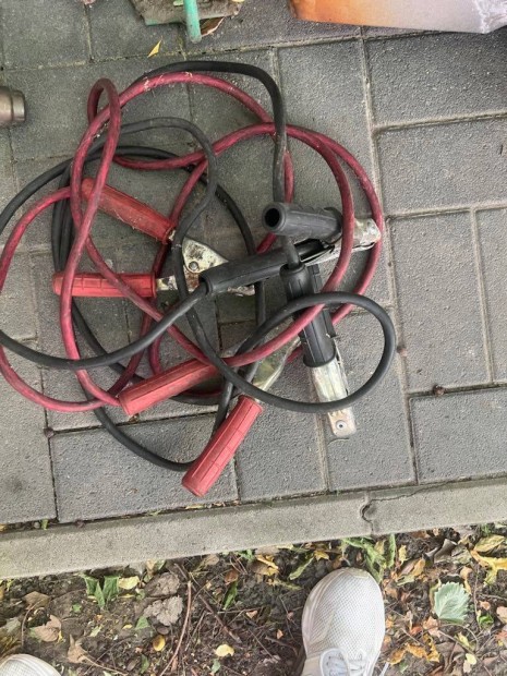 Bikakbel elad