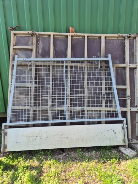 Billencs plat�, fel�p�tm�ny