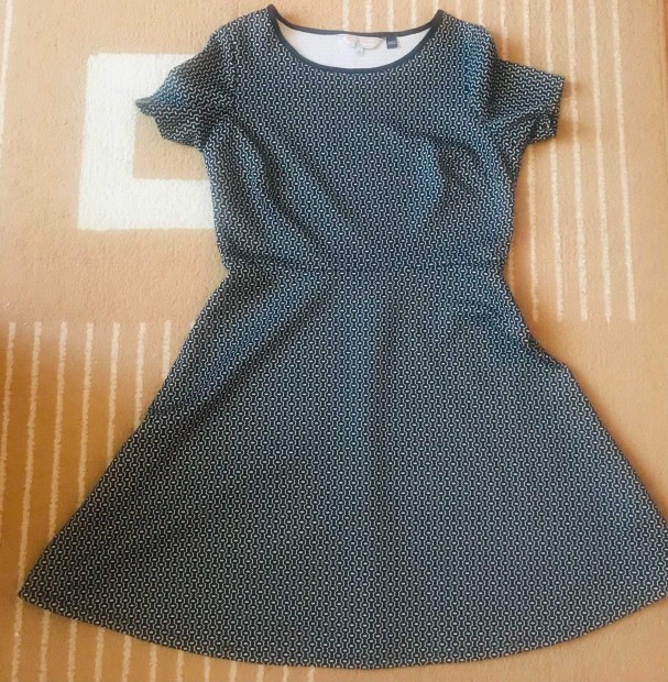 Billie&Blossom Petite ruha eladó, méret 12 (UK), hossza kb. 88 cm