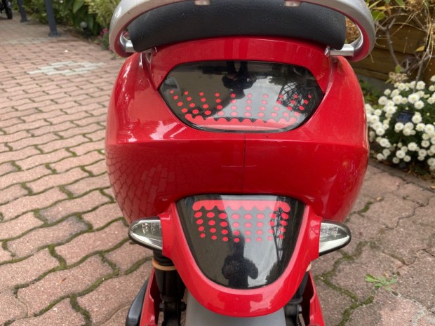 Bird Wave Smart elektromos tesztrobog�, �j 72V 24Ah-s l�tium akkuval