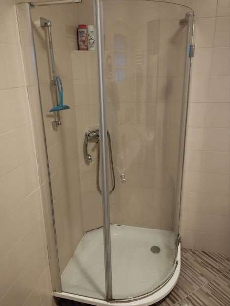 Biztonsági üveg zuhanykabin öntött műanyag lábmosóval