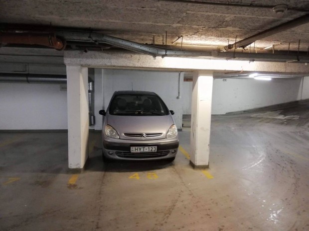 Biztons�gos �s k�nyelmes parkol�s a IX. ker.-ben a metr�hoz k�zel