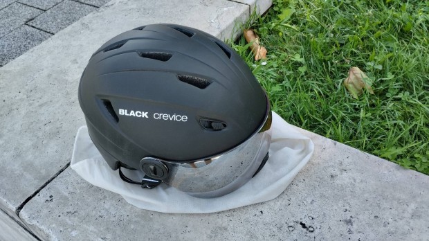 Black Crevice napszemveges snowboard sisak XL