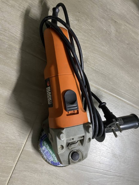 Black&Decker sarokcsiszol