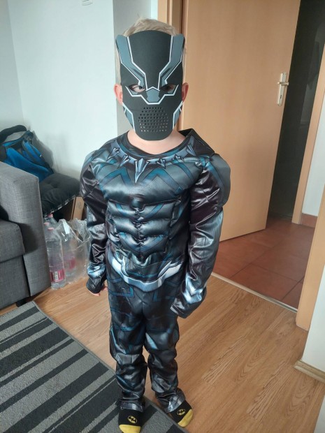 Black Panther jelmez 122/128