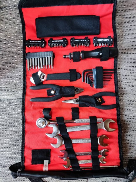 Black & Decker autós szerszám készlet eladó