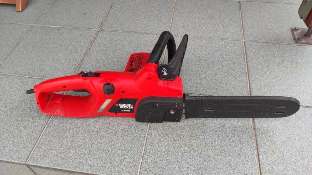 Black & Decker elektromos lncfrsz 30cm 