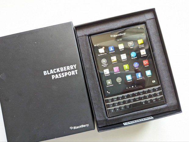 Blackberry Passport 3/32Gb fggetlen tartozkok doboz