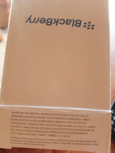Blackberryy9330
