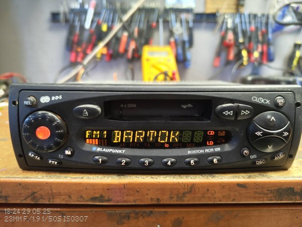 Blaupunkt Boston RCR 128 kazettás autórádió