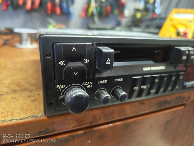 Blaupunkt Essen CR43 kazettás autórádió
