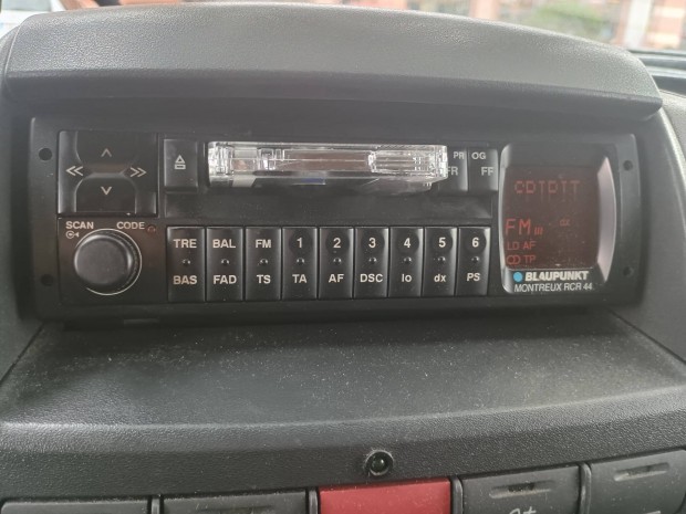Blaupunkt Montreux RCR44 autórádió magnó
