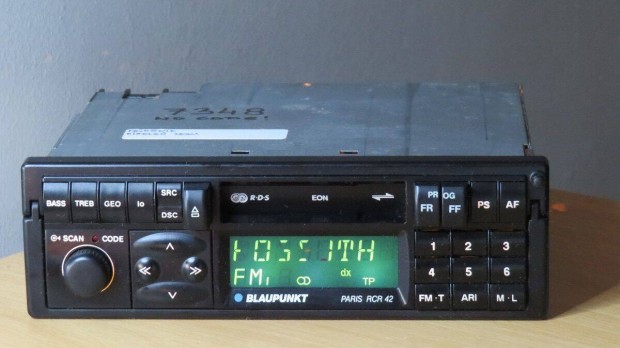 Blaupunkt Paris RCR 42 retro kazettás autórádió rádió