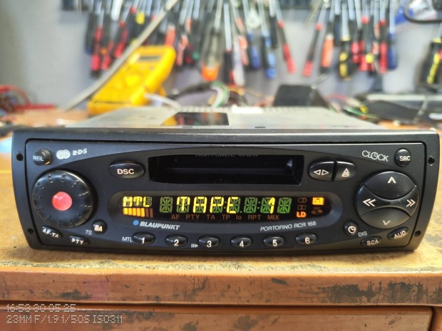 Blaupunkt Portofino RCR168 kazettás Bluetooth autórádió.