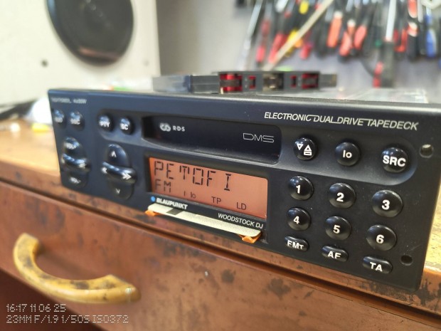 Blaupunkt Woodstock DJ kazettás autórádió