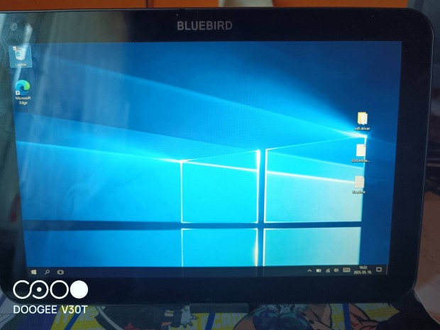 Bluebird ST102 Tablethez