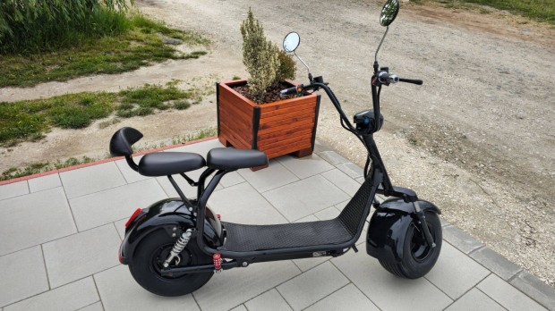 Blueway RX10 Elektromos Robogó Extrákkal eladó!