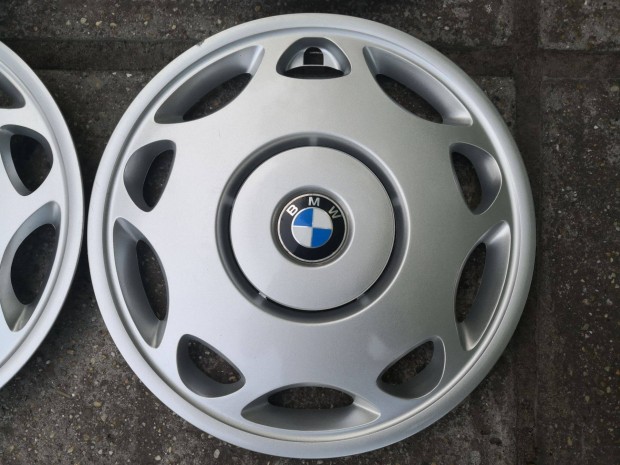 Bmw 15-ös gyári dísztárcsa